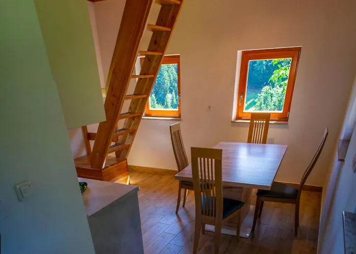 Wooden - Homestead Vrhovc * Zelezniki